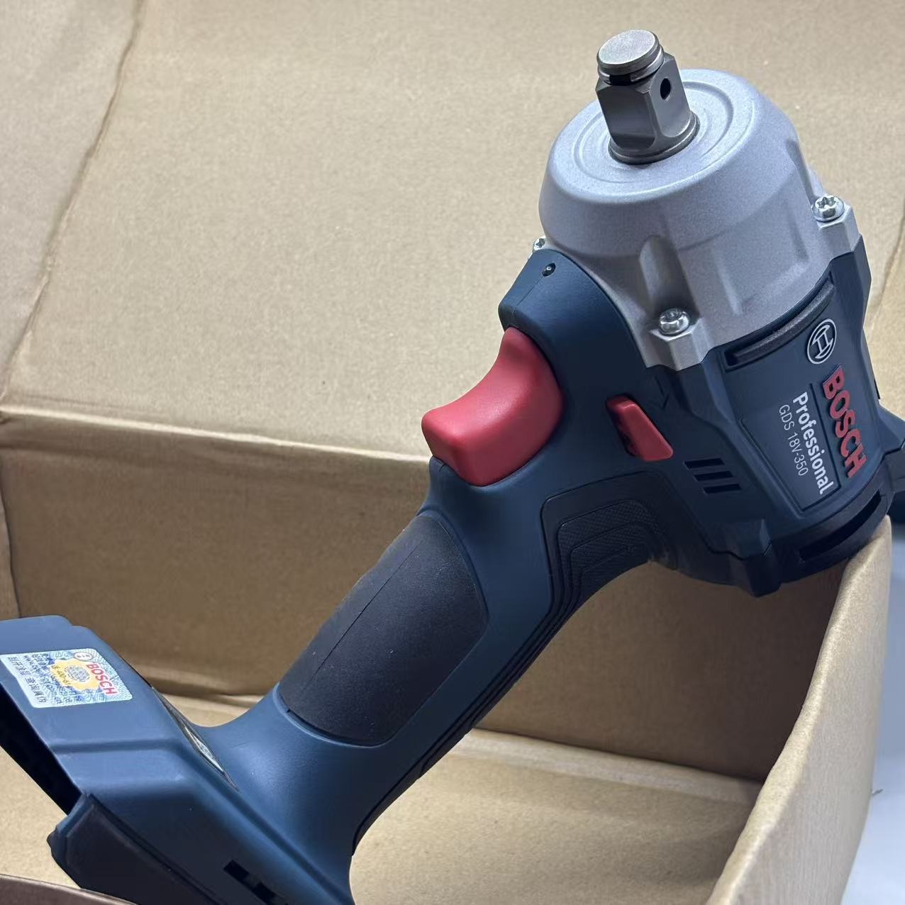 Impact Driver Cordless - Clé à chocs sans fil BOSCH